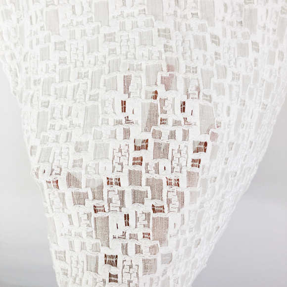 [VINCE] White Gauzy Textured Crew Neck Tee - Picture 5 of 8